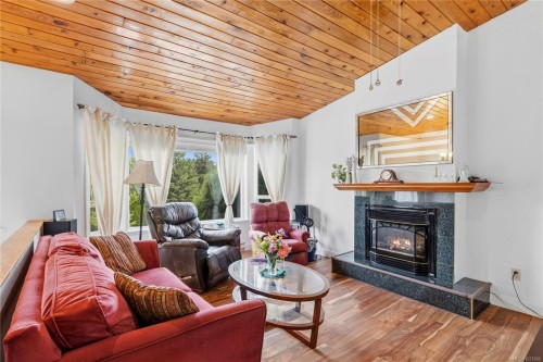 2109 Lakeside Dr, Nanaimo, BC 