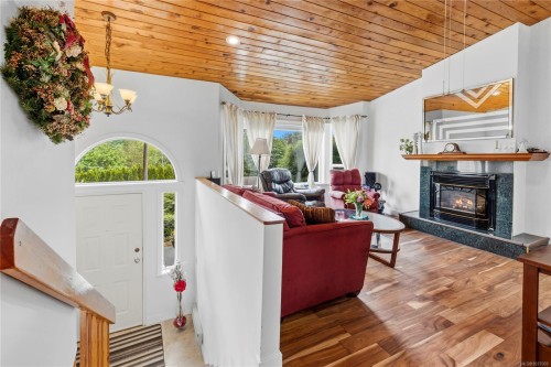 2109 Lakeside Dr, Nanaimo, BC 