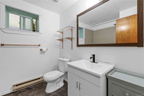 2109 Lakeside Dr, Nanaimo, BC 