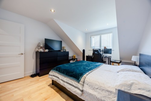 Chambre à coucher - 6255 Rue Cortot, Brossard, QC - Indoor Photo Showing Bedroom