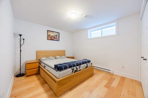 Chambre à coucher - 6255 Rue Cortot, Brossard, QC - Indoor Photo Showing Bedroom