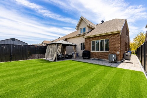 Cour - 6255 Rue Cortot, Brossard, QC - Outdoor