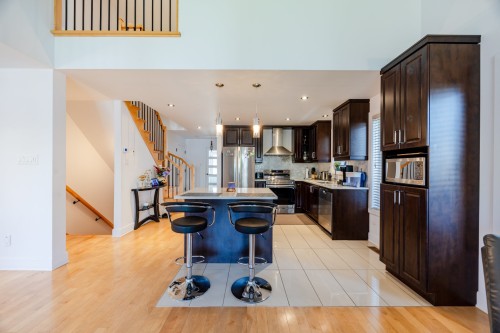Cuisine - 6255 Rue Cortot, Brossard, QC - Indoor Photo Showing Kitchen With Upgraded Kitchen