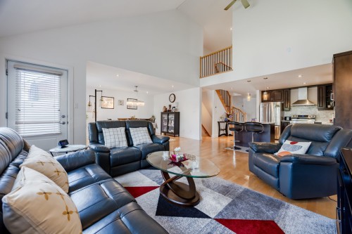 Salon - 6255 Rue Cortot, Brossard, QC - Indoor Photo Showing Living Room