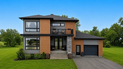 555 Ch. des Prairies  Saint-Anicet, QC J0S 1M0