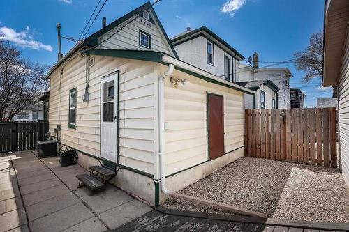 477 Hethrington Ave, Winnipeg, MB 