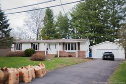 72 Hartt ST  Fredericton, NB E3A 4X8