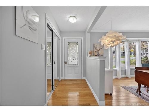 87 Oakland Ave, Fredericton, NB 