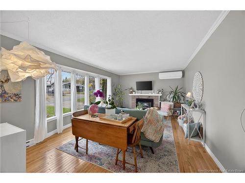 87 Oakland Ave, Fredericton, NB 