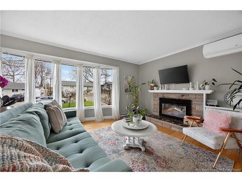 87 Oakland Ave, Fredericton, NB 