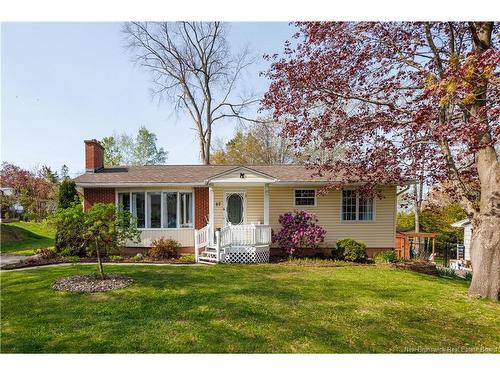 87 Oakland Ave, Fredericton, NB 
