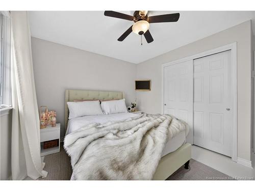87 Oakland Ave, Fredericton, NB 