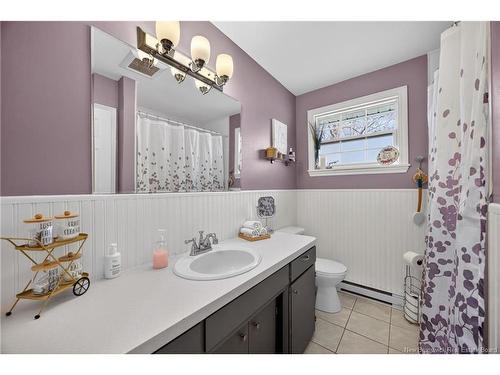 87 Oakland Ave, Fredericton, NB 