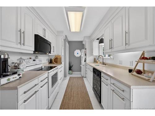 87 Oakland Ave, Fredericton, NB 