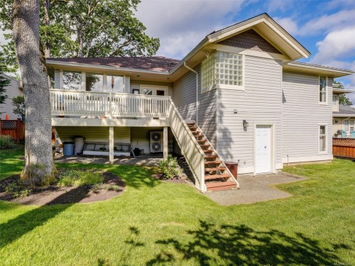 1537 Eric Rd, Saanich, BC 