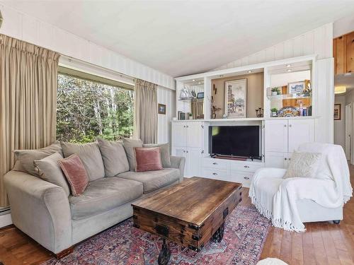 2612 Highway 329, Northwest Cove, NS 