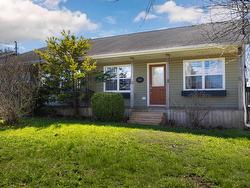 465 Lower Malpeque Road Charlottetown, PE C1E 1S6
