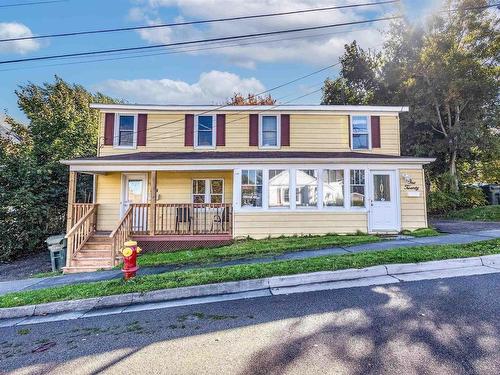 120-124 Colby Street  Sydney, NS B1P 3R2