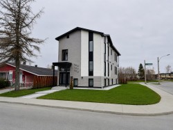 502  - 504 Boul. Lamaque  Val-D'Or, QC J9P 3L5