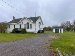 177 Rue Church  New Carlisle, QC G0C 1Z0