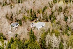 2185Z Route 210  Newport, QC J0B 3A0