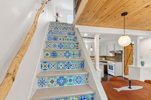 Staircase - 242 Rue Bernard, Beloeil, QC - Indoor