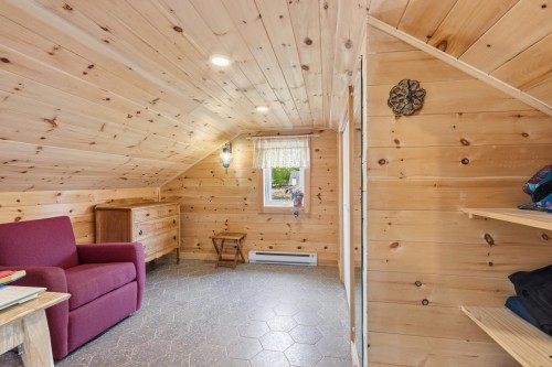 Den - 242 Rue Bernard, Beloeil, QC - Indoor Photo Showing Other Room