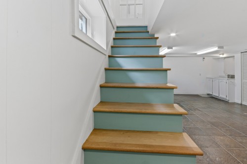 Staircase - 242 Rue Bernard, Beloeil, QC - Indoor Photo Showing Other Room