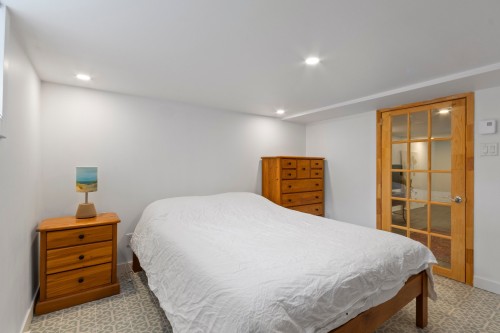 Bedroom - 242 Rue Bernard, Beloeil, QC - Indoor Photo Showing Bedroom