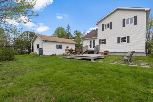 Courtyard - 242 Rue Bernard, Beloeil, QC - Outdoor With Exterior