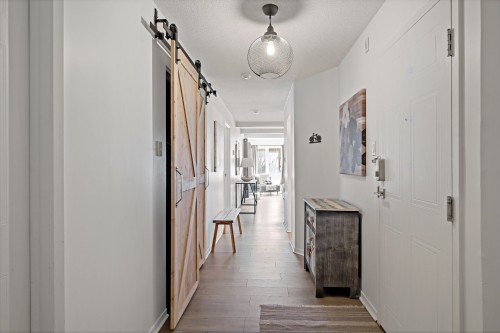 Corridor - 311-113 Rue Cuttle, Mont-Tremblant, QC - Indoor Photo Showing Other Room