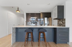 900-1449 Rue St-Alexandre Montréal (Ville-Marie), QC H3A 2G6