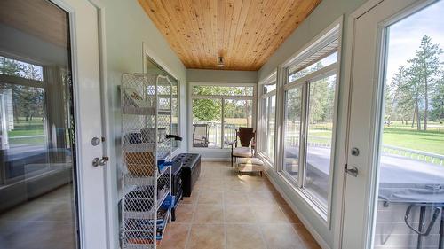 5121 Mission Road, Cranbrook, BC - Indoor Photo Showing Other Room