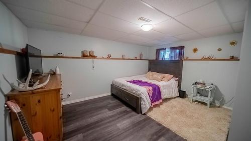 5121 Mission Road, Cranbrook, BC - Indoor Photo Showing Bedroom