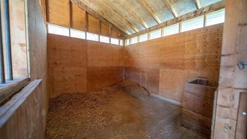 5121 Mission Road, Cranbrook, BC - Indoor Photo Showing Other Room