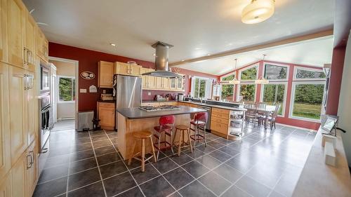 5121 Mission Road, Cranbrook, BC - Indoor
