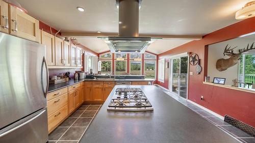 5121 Mission Road, Cranbrook, BC - Indoor