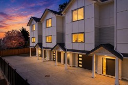 #3-621 Broadway St Saanich, BC V8Z 2G5
