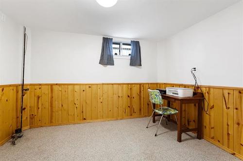 730 Harbison Ave, Winnipeg, MB 