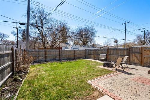 730 Harbison Ave, Winnipeg, MB 