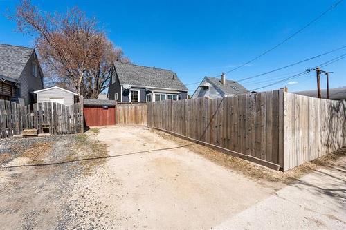 730 Harbison Ave, Winnipeg, MB 