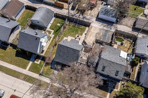 730 Harbison Ave, Winnipeg, MB 