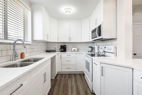 730 Harbison Ave, Winnipeg, MB 