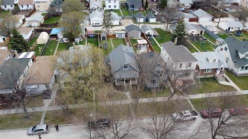 681 St John'S Ave, Winnipeg, MB 