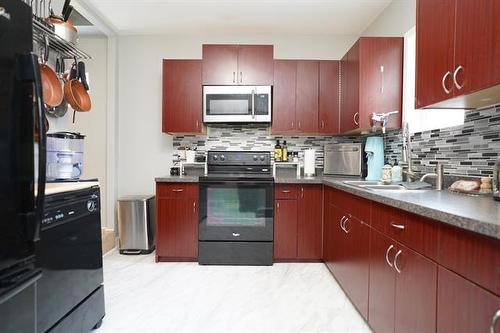 681 St John'S Ave, Winnipeg, MB 