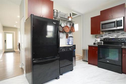 681 St John'S Ave, Winnipeg, MB 