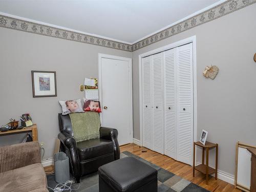 237 Windemere Avenue S, Thunder Bay, ON - Indoor