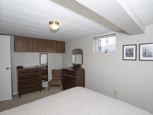 237 Windemere Avenue S, Thunder Bay, ON - Indoor Photo Showing Bedroom