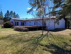 2 Lakeview Road Dryden, ON P8N 2Y4