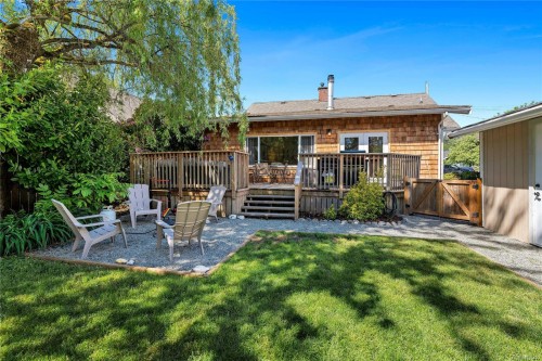 1068 Holmes St, Duncan, BC 